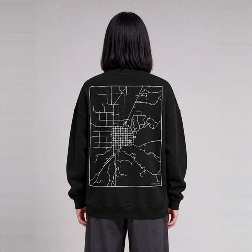 Manti map sweatshirt, back print on model - Black