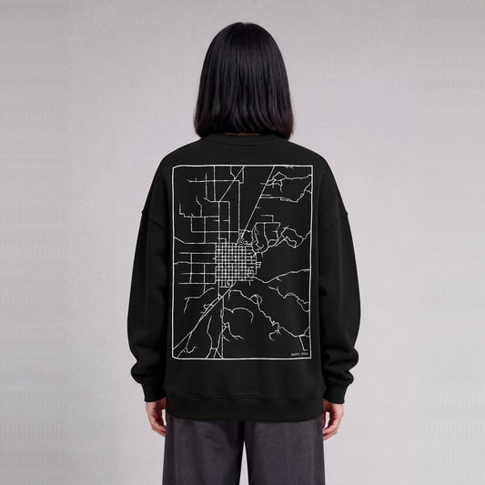 Manti map sweatshirt, back print on model - Black