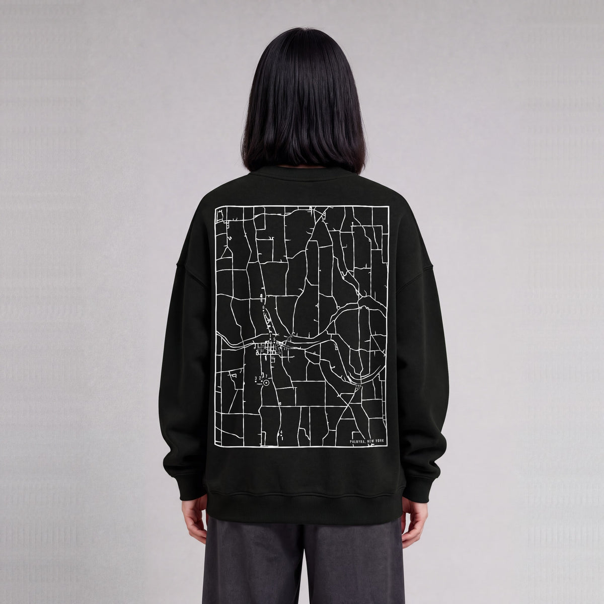 Palmyra map sweatshirt, back print on model - Black